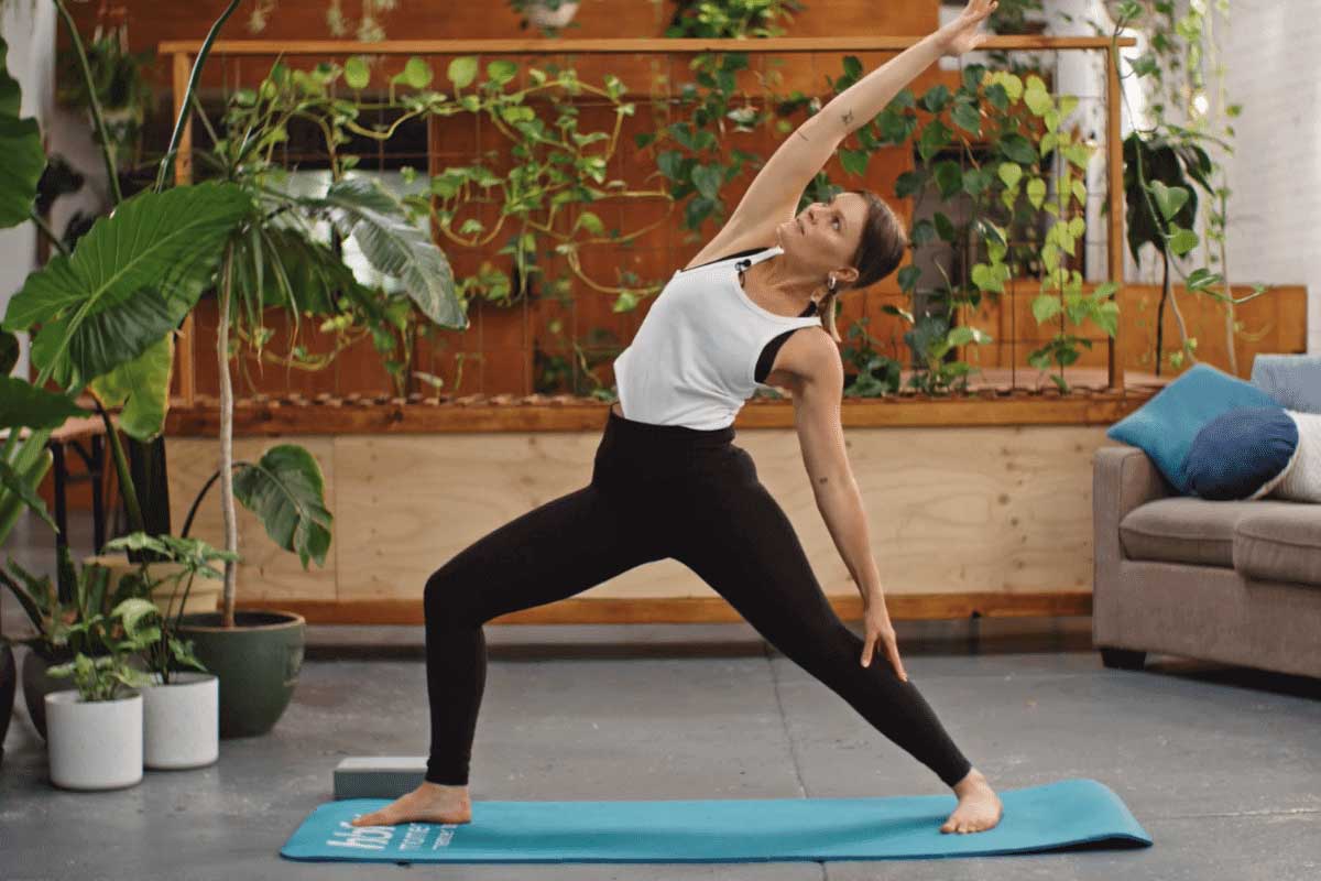 Allie Van Fossen | Yoga routine, Morning yoga routine, Morning yoga